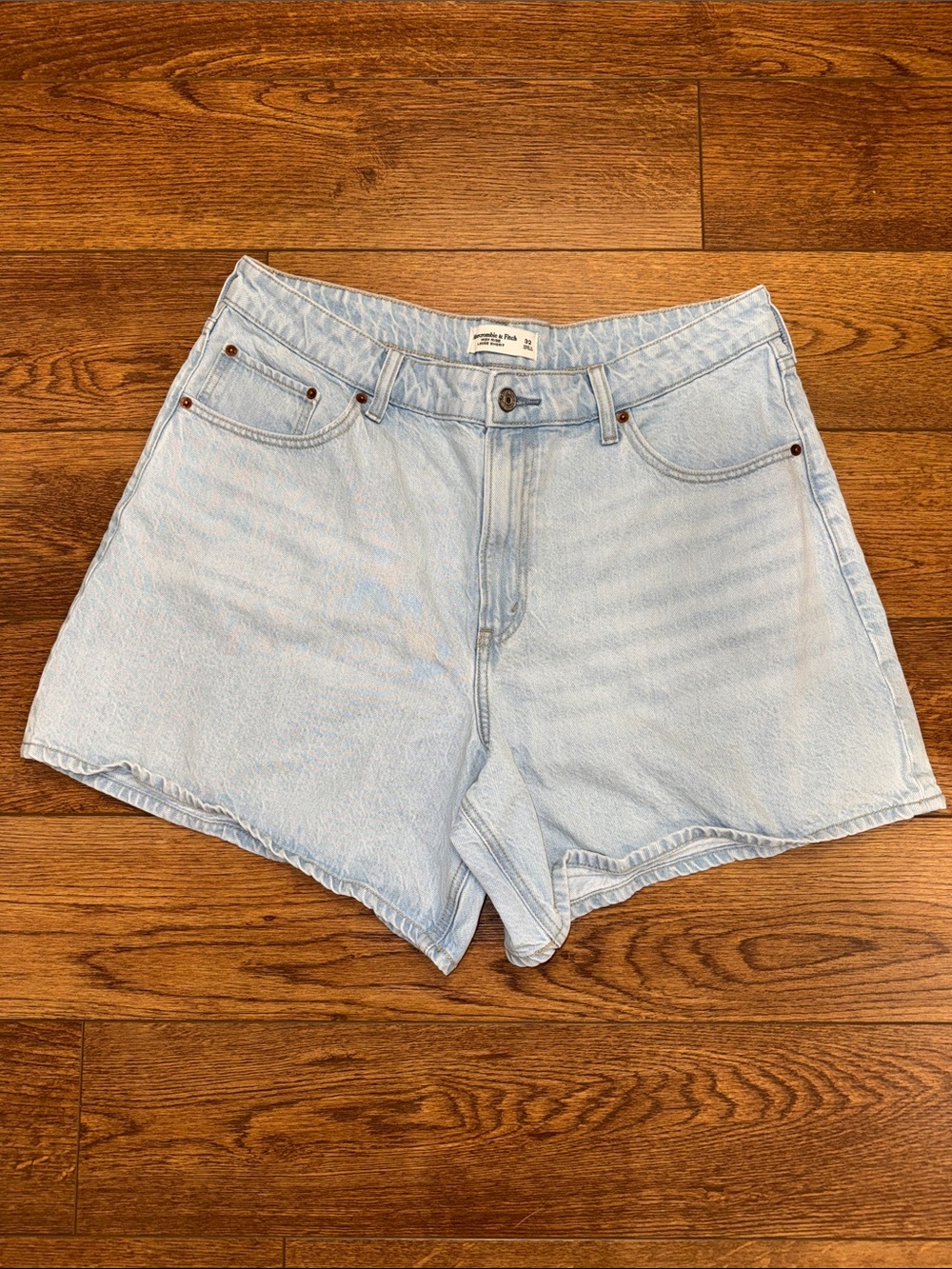 Abercrombie High Rise Loose Short